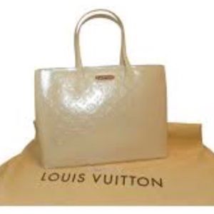 Authentic LV Wilshire MM Vernis Patent Leather Bag